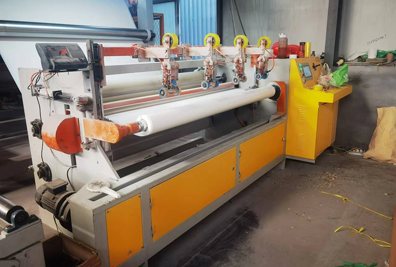 ¿Por qué elegir una línea de producción de membranas impermeables de cloruro de polivinilo (PVC) para proyectos de construcción modernos?