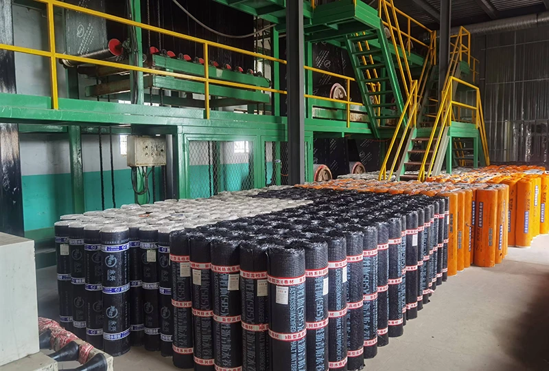 Equipo de producción de materiales impermeables de asfalto