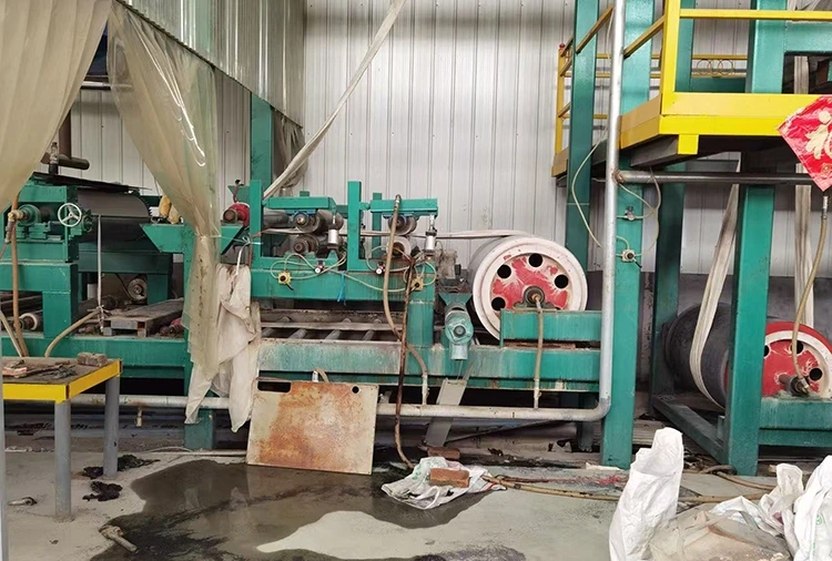 Equipo de membrana de impermeabilización de asfalto