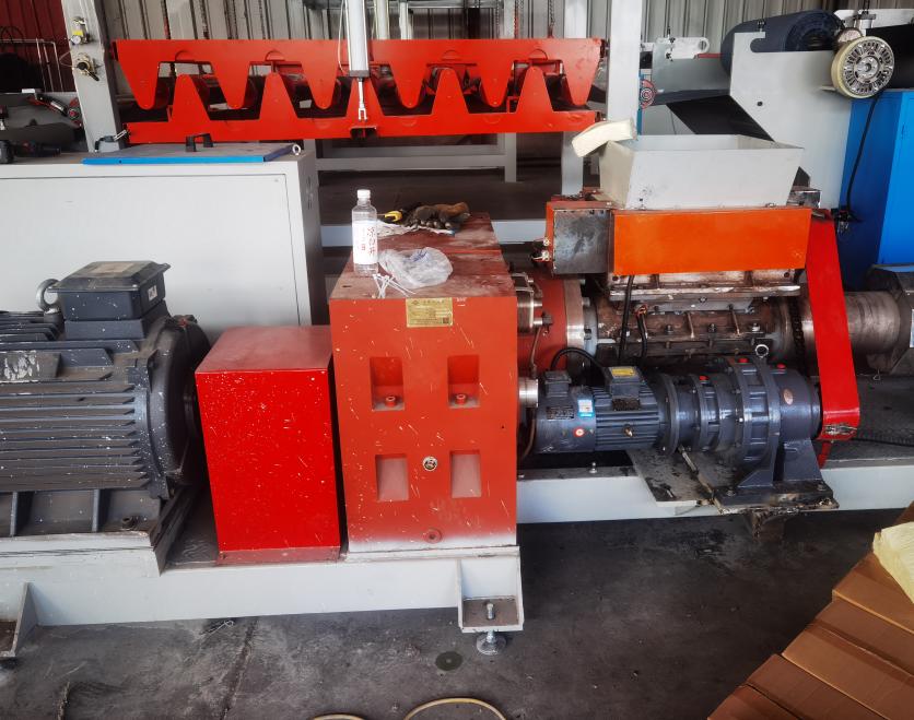 Línea de producción de membranas impermeables de caucho butílico